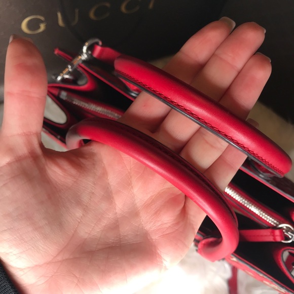 Gucci Arabesque GG Supreme Top Handle & crossbody - Picture 3 of 8